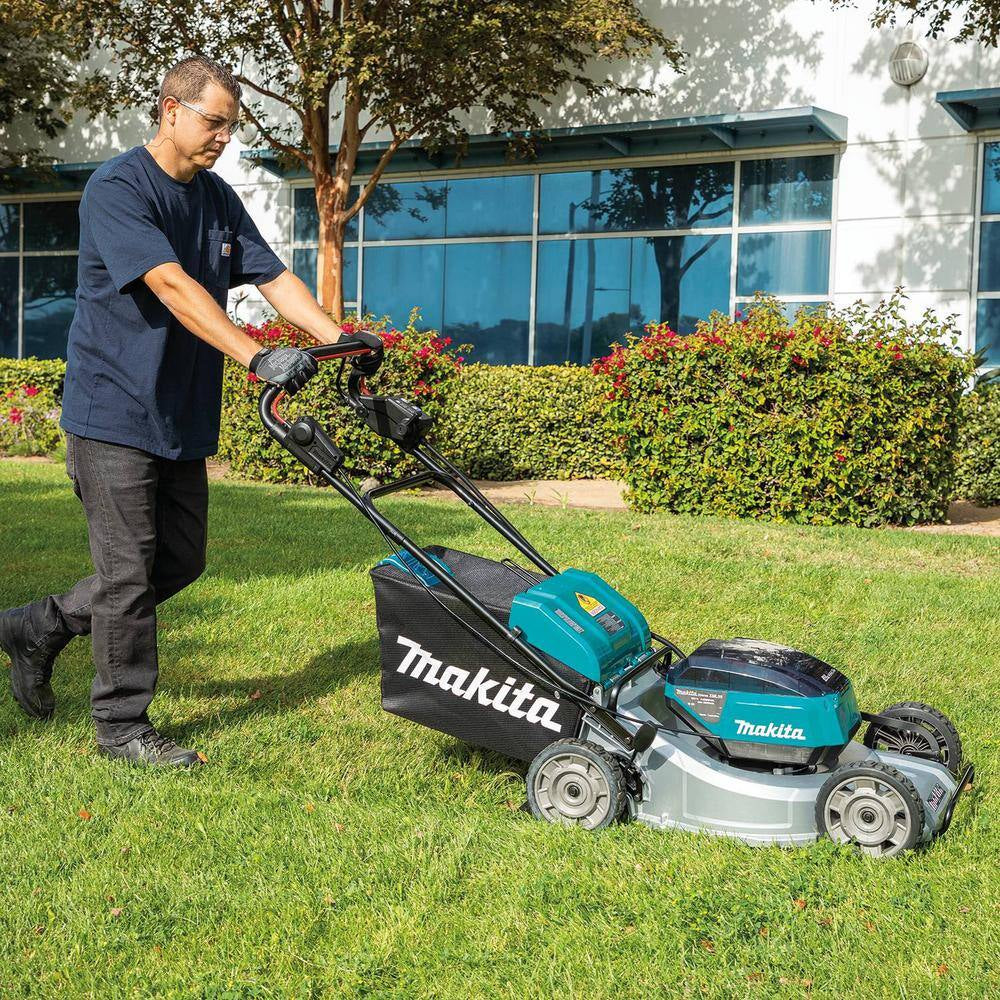 21 In. 18V X2 (36V) LXT Brushless Walk behind Self-Propelled Lawn Mower Kit (5.0Ah) with 18V X2 (36V) LXT Blower