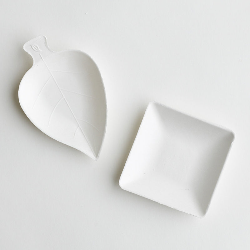 Single use mini square and leaf canape dishes