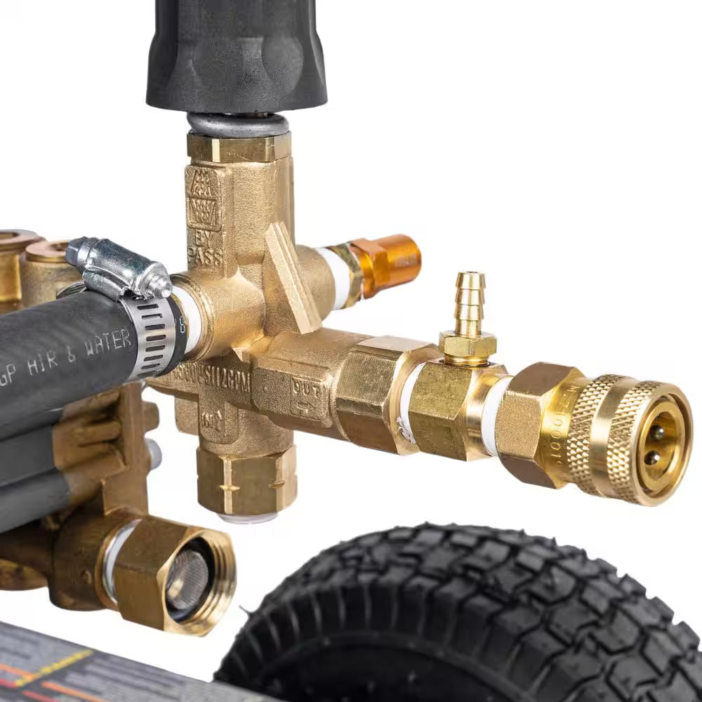 4400 PSI 4.0 GPM Gas Pressure Washer with Honda GX390 Engine, Roll Cage, Heavy-Duty Cold Water Commercial Power Cleaner